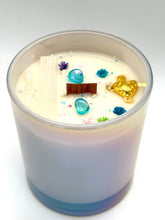 Load image into Gallery viewer, Divine Guidance Candle|Reiki Charged Intention Candle |Soy Lotion Candle with Aura Quartz, Selenite & Mushroom Pendant |Spiritual Connection